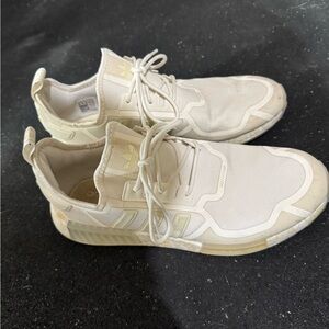 Adidas NMD R-1 offwhite